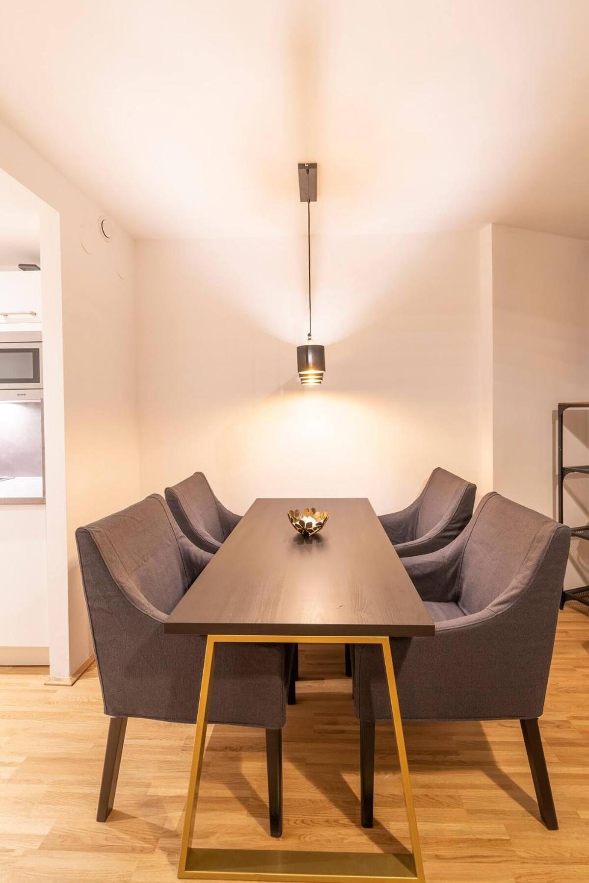 Appartement At Station I 3 Minutes To Shopping Street I High Speed Wifi Vienne