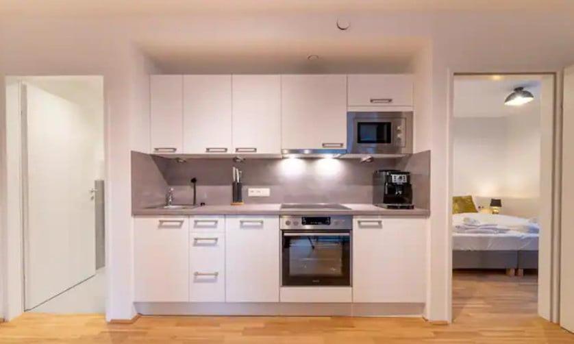 At Station I 3 Minutes To Shopping Street I High Speed Wifi Appartement *