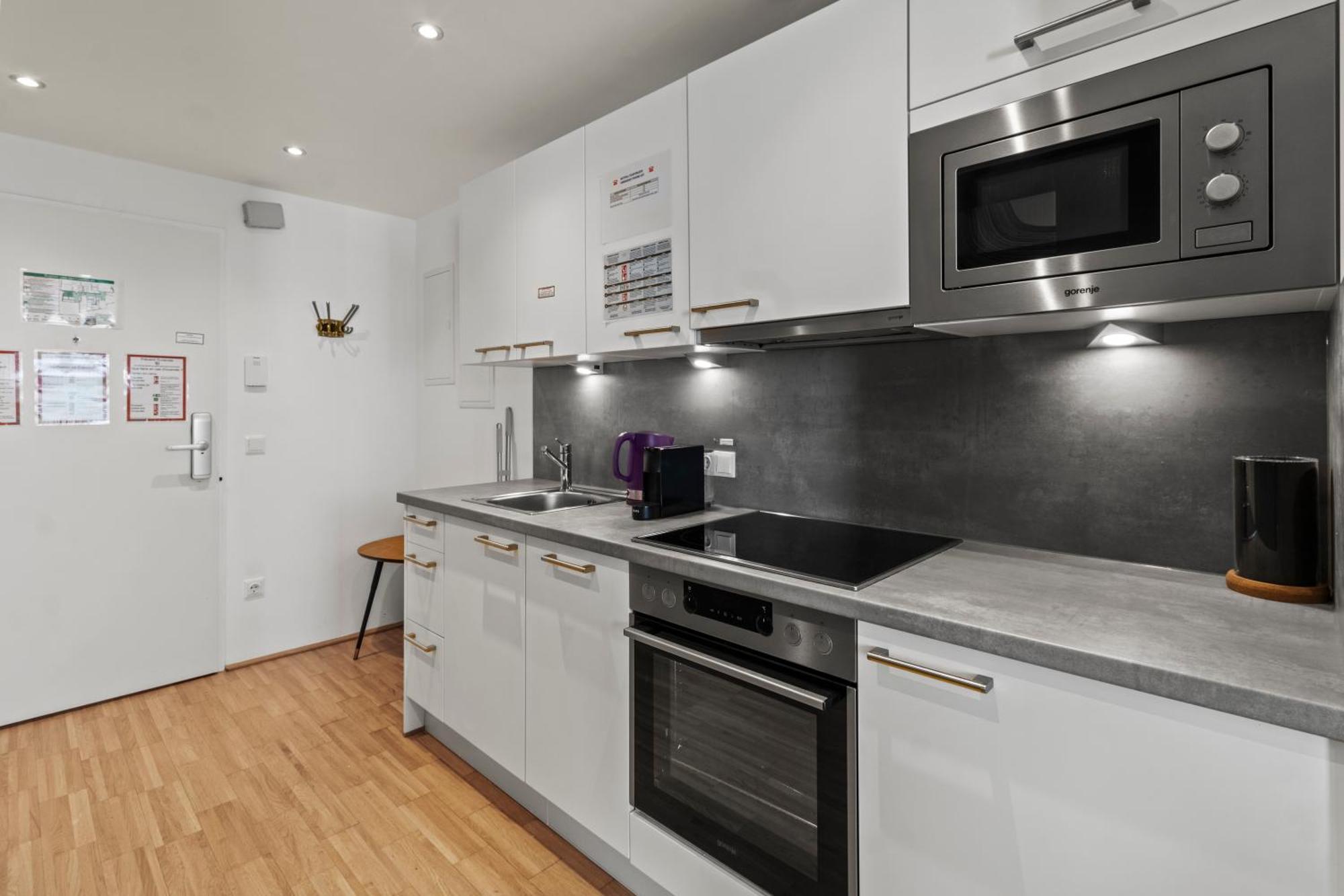 At Station I 3 Minutes To Shopping Street I High Speed Wifi Appartement *